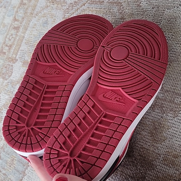 Nike Air Jordan 1 Low Reverse Black Toe size 7 - Picture 6 of 7